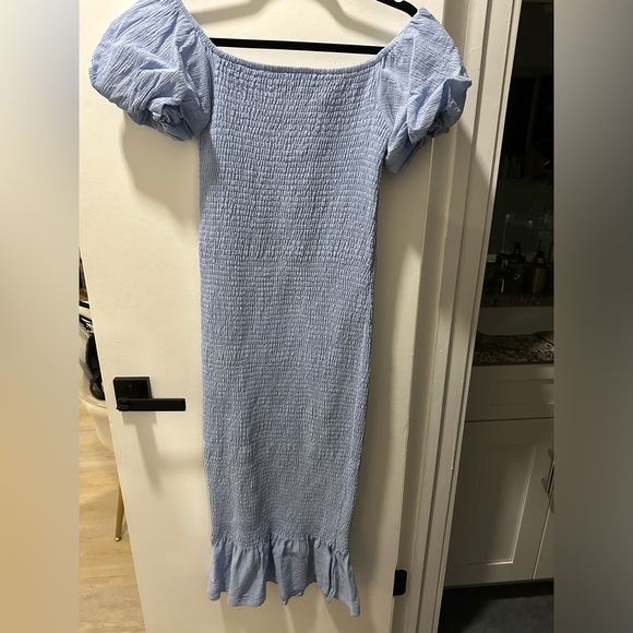 Baltic Born Smocked Off the Shoulder MIDI Dress - Picture 4 of 5